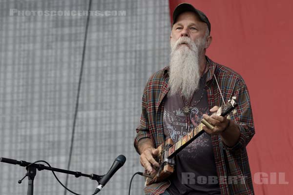 SEASICK STEVE - 2017-07-02 - ARRAS - La Citadelle - Main Stage - 